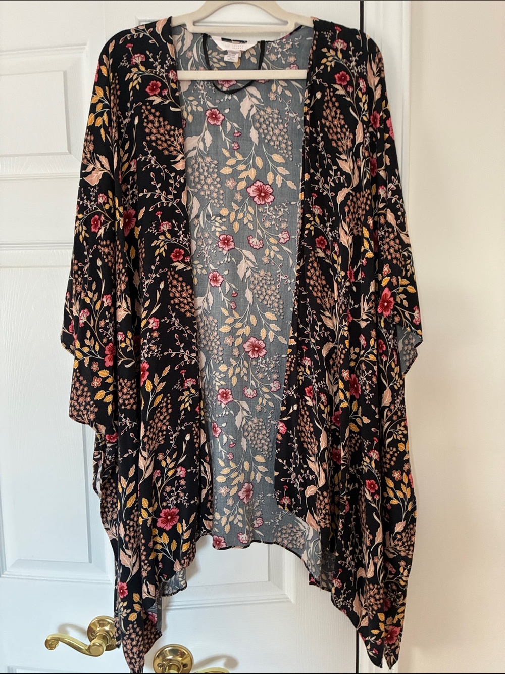 LC Lauren Conrad Black Floral Kimono/Coverup/Duster, OS
